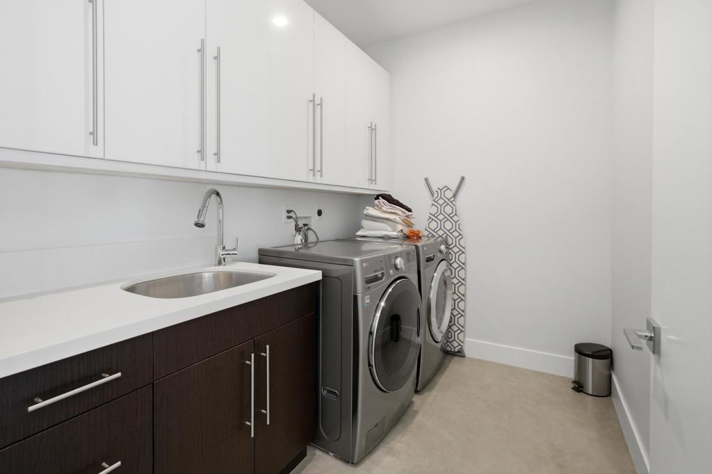 3010 N Farrell Drive