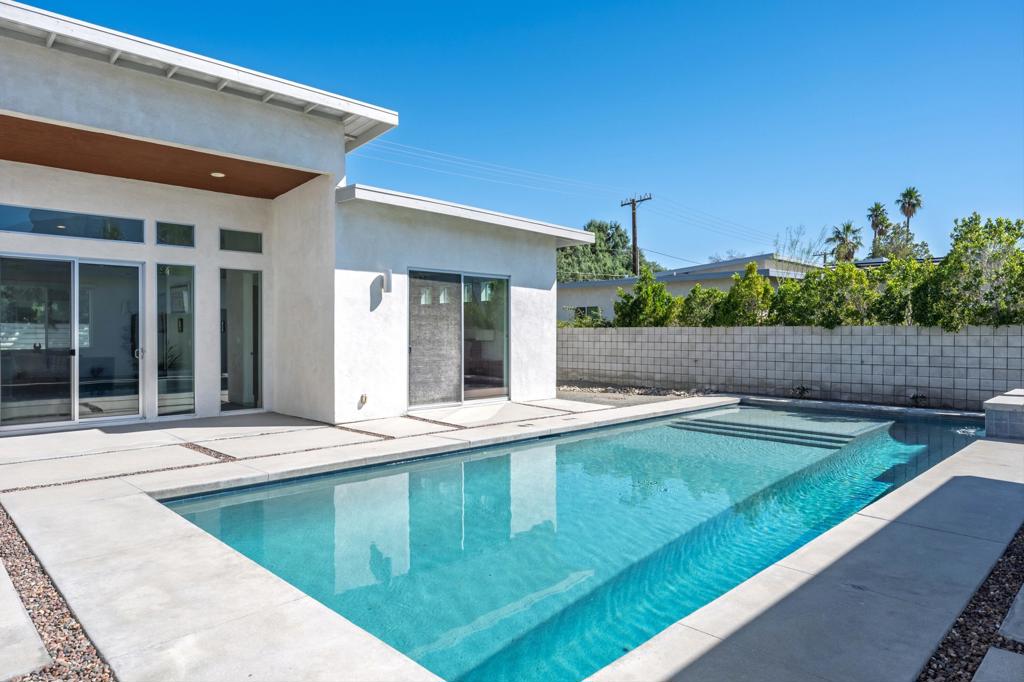 3010 N Farrell Drive