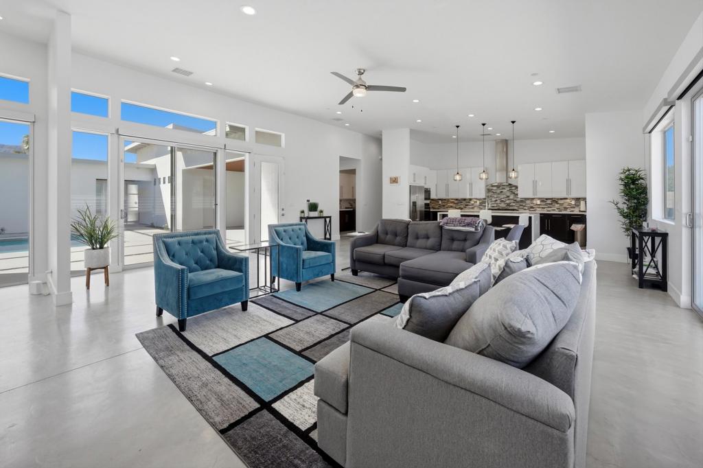 3010 N Farrell Drive