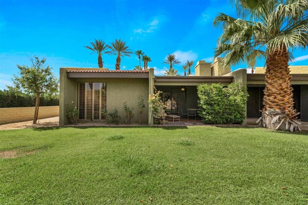 5822 E Palm Oasis Street