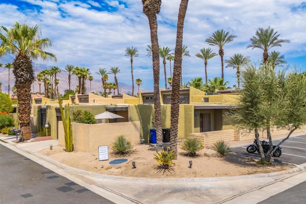 5822 E Palm Oasis Street