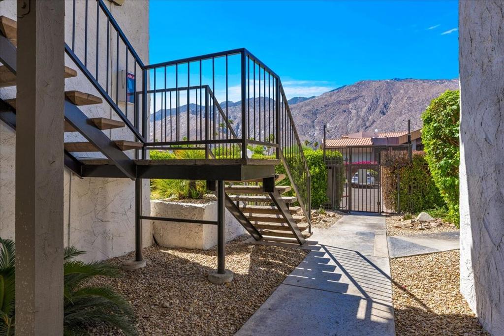 1050 E Ramon Road 119