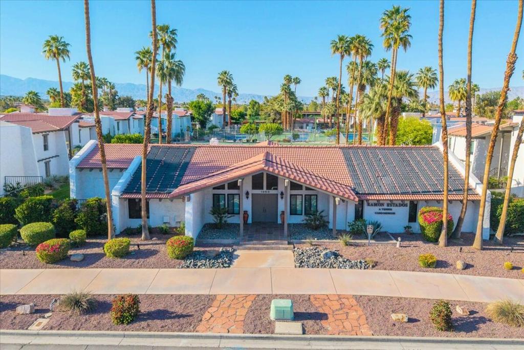 1050 E Ramon Road 119