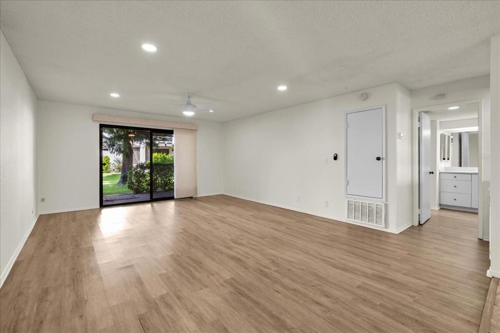 1050 E Ramon Road 119