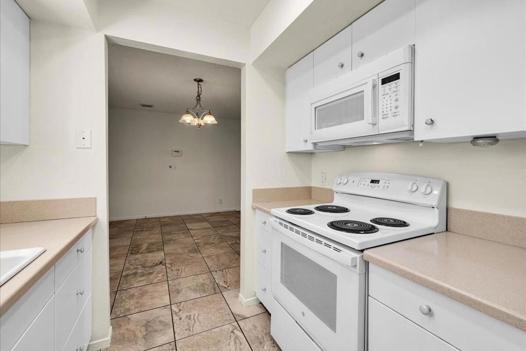 1050 E Ramon Road 119