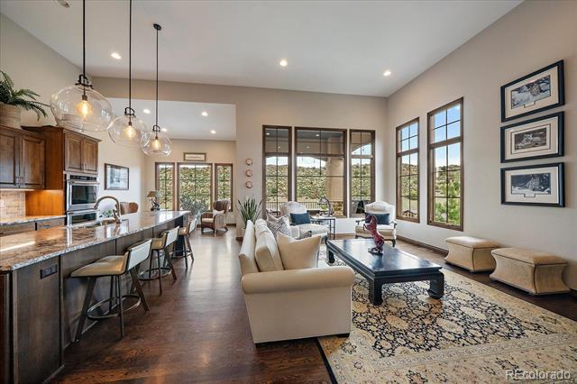 8000 Raphael Lane