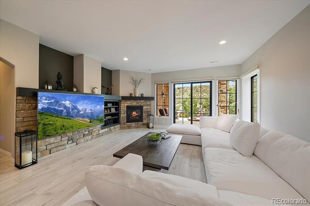 8000 Raphael Lane
