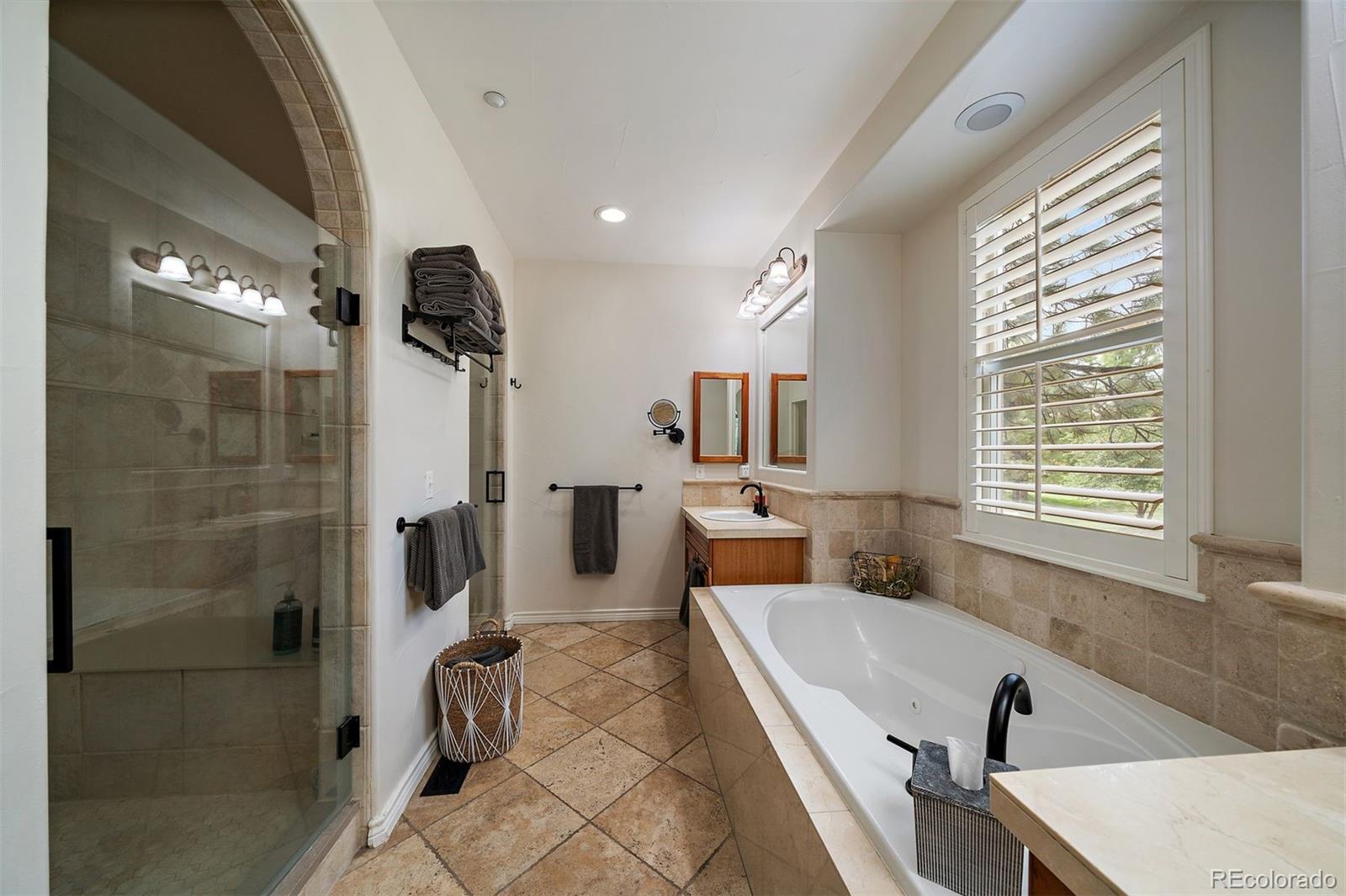 5061 Vermillion Drive
