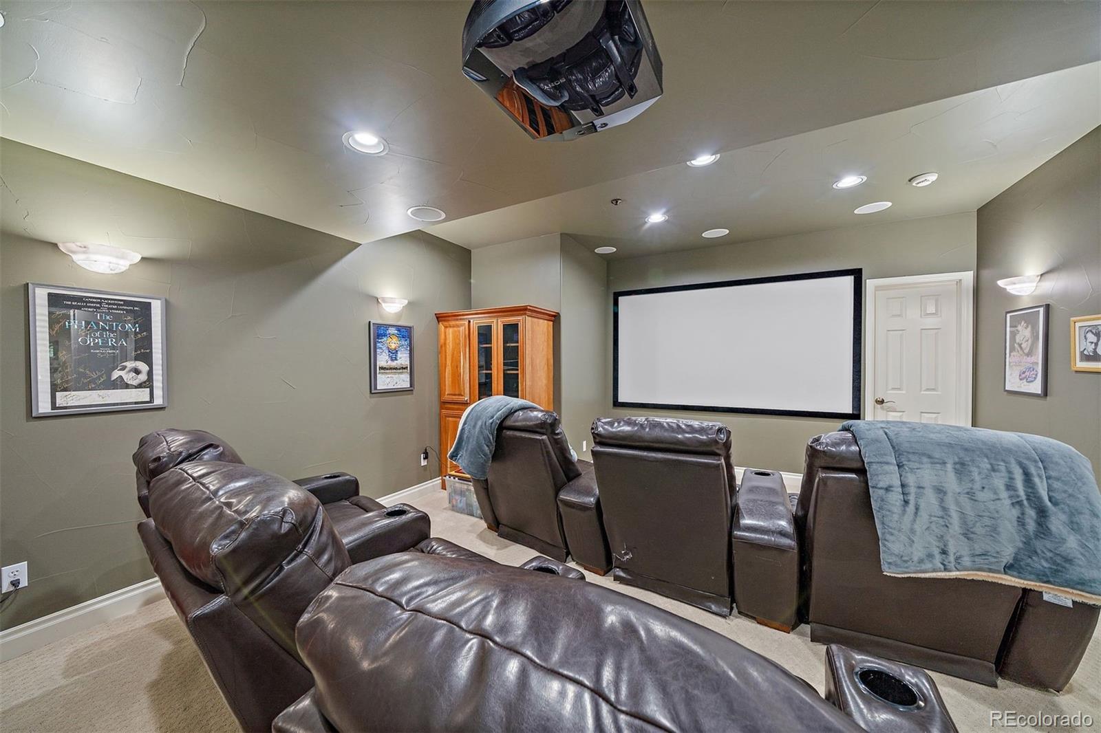 5061 Vermillion Drive