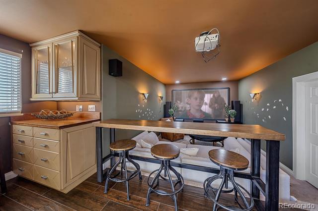 10987 Roxborough Drive