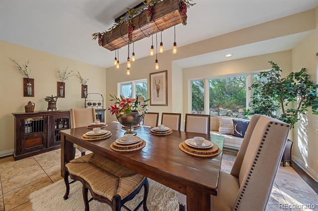 10987 Roxborough Drive