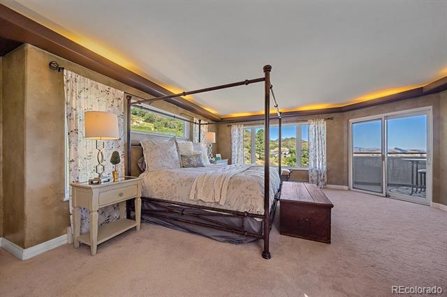 10987 Roxborough Drive