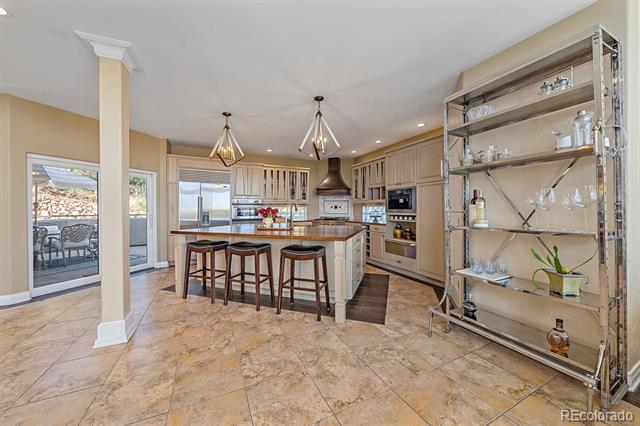 10987 Roxborough Drive