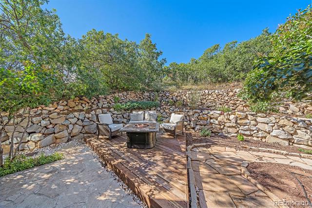 10987 Roxborough Drive