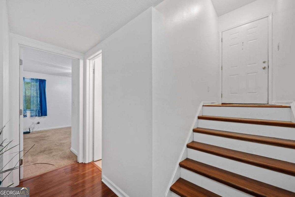102 Glenleaf Drive