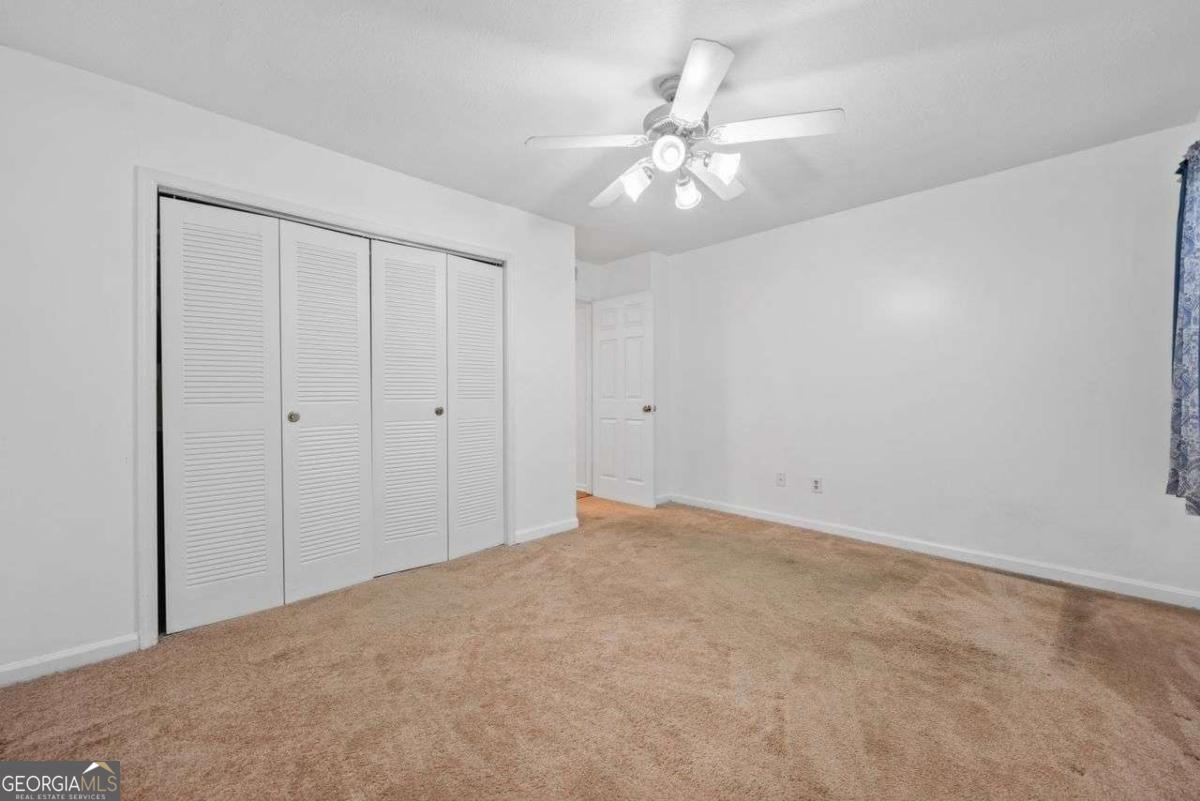 102 Glenleaf Drive