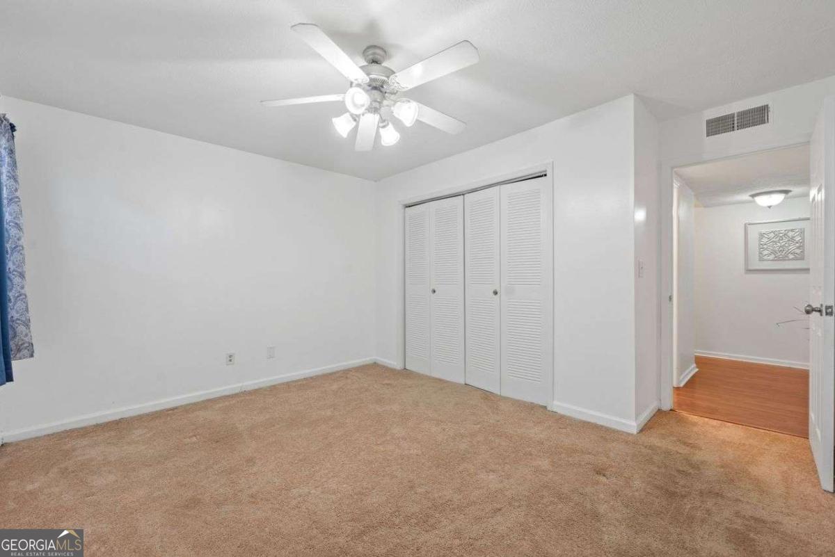 102 Glenleaf Drive