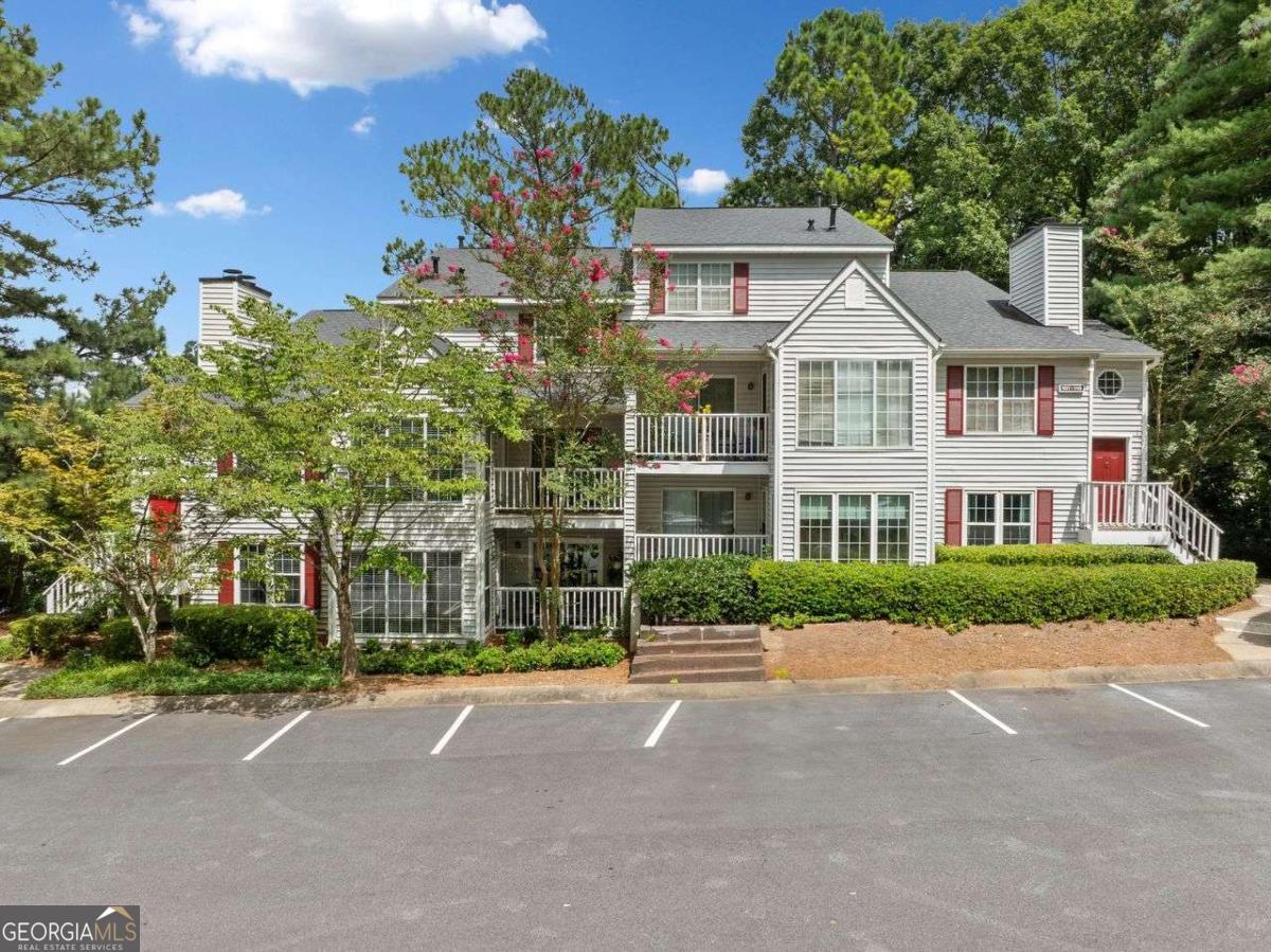 102 Glenleaf Drive