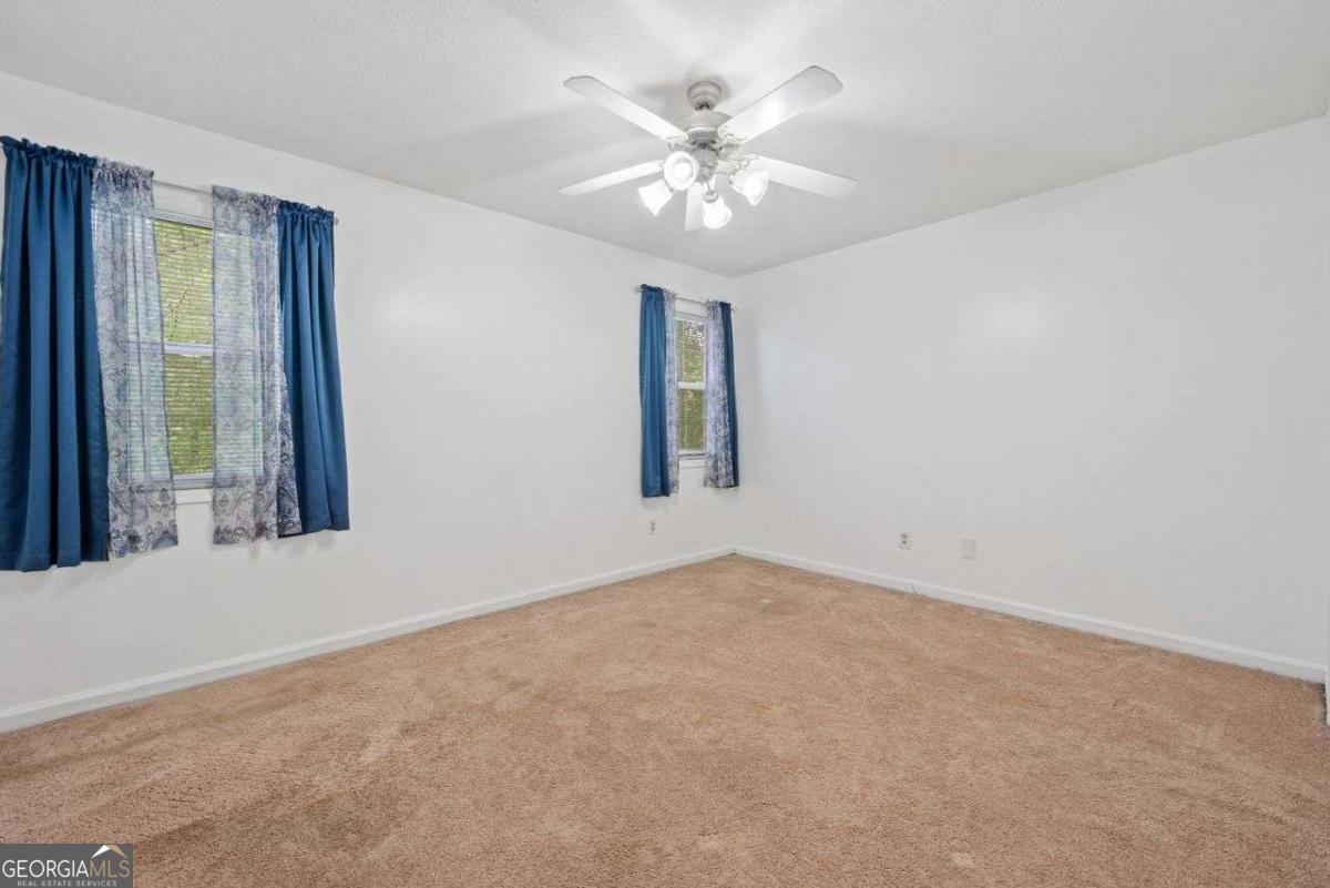 102 Glenleaf Drive
