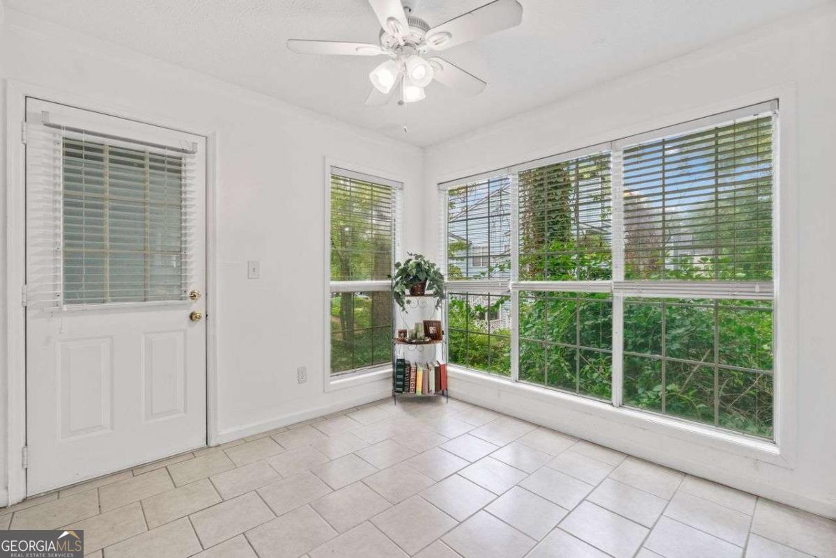 102 Glenleaf Drive