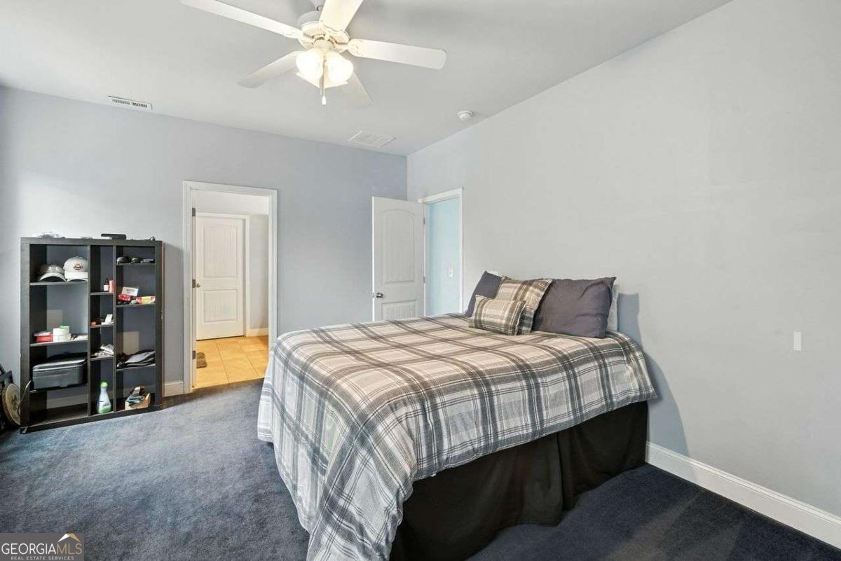 2195 Pinetree Drive