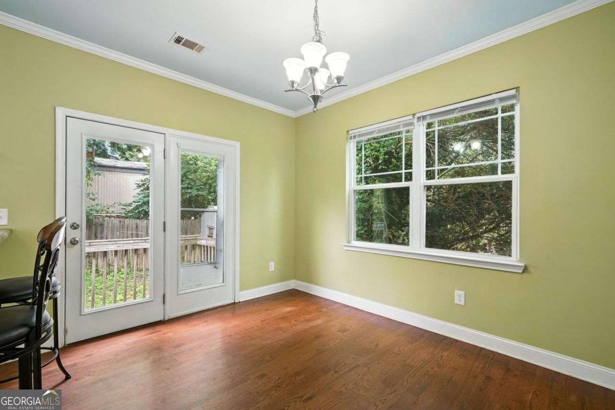 2195 Pinetree Drive