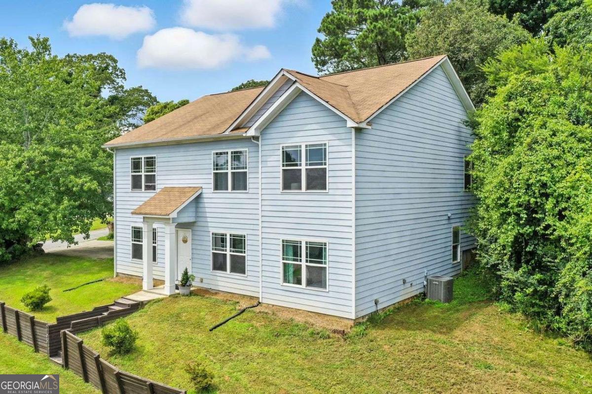 2195 Pinetree Drive