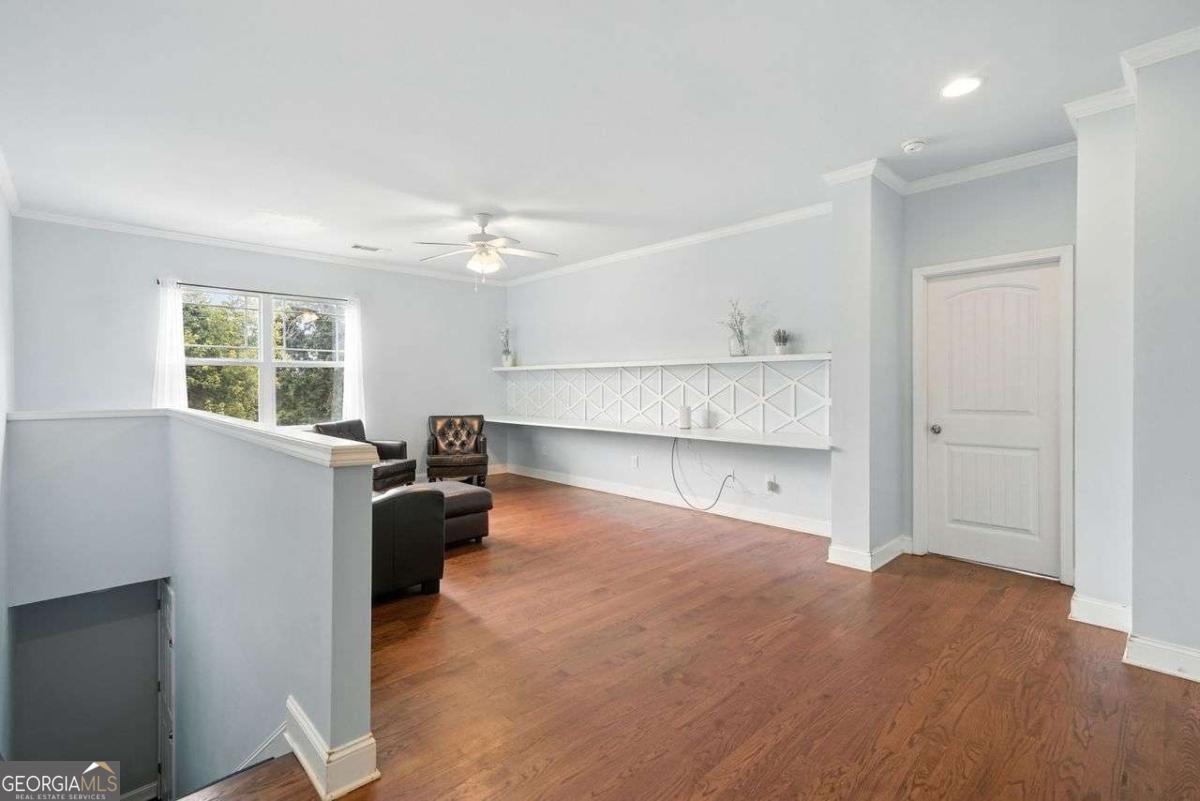 2195 Pinetree Drive