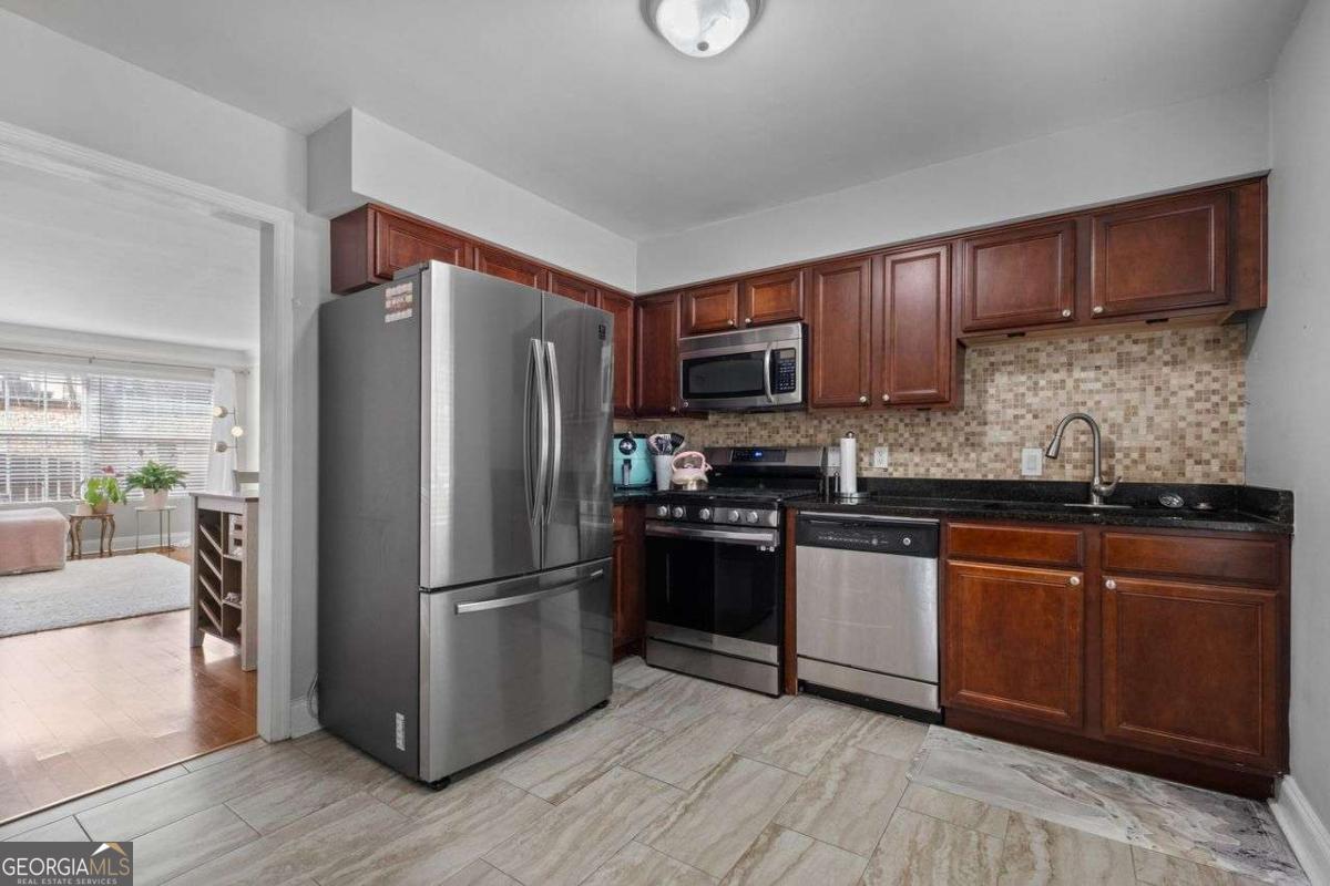 6980 Roswell Road # A8, Atlanta Unit: A8