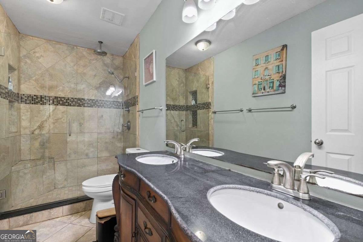 6980 Roswell Road # A8