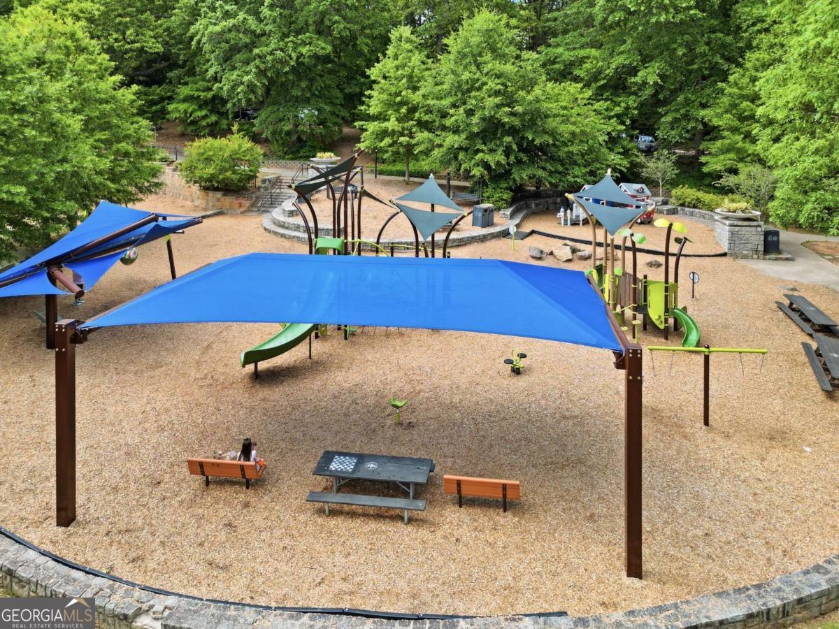 2031 Chastain Park Court NE