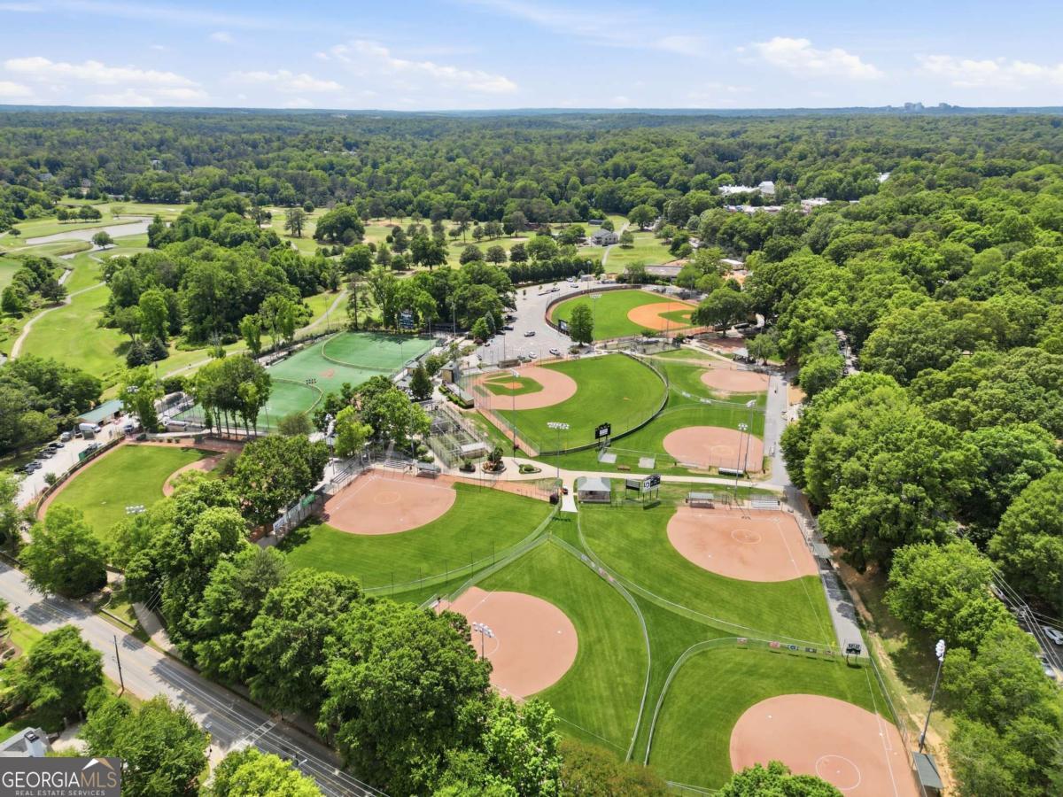 2031 Chastain Park Court NE