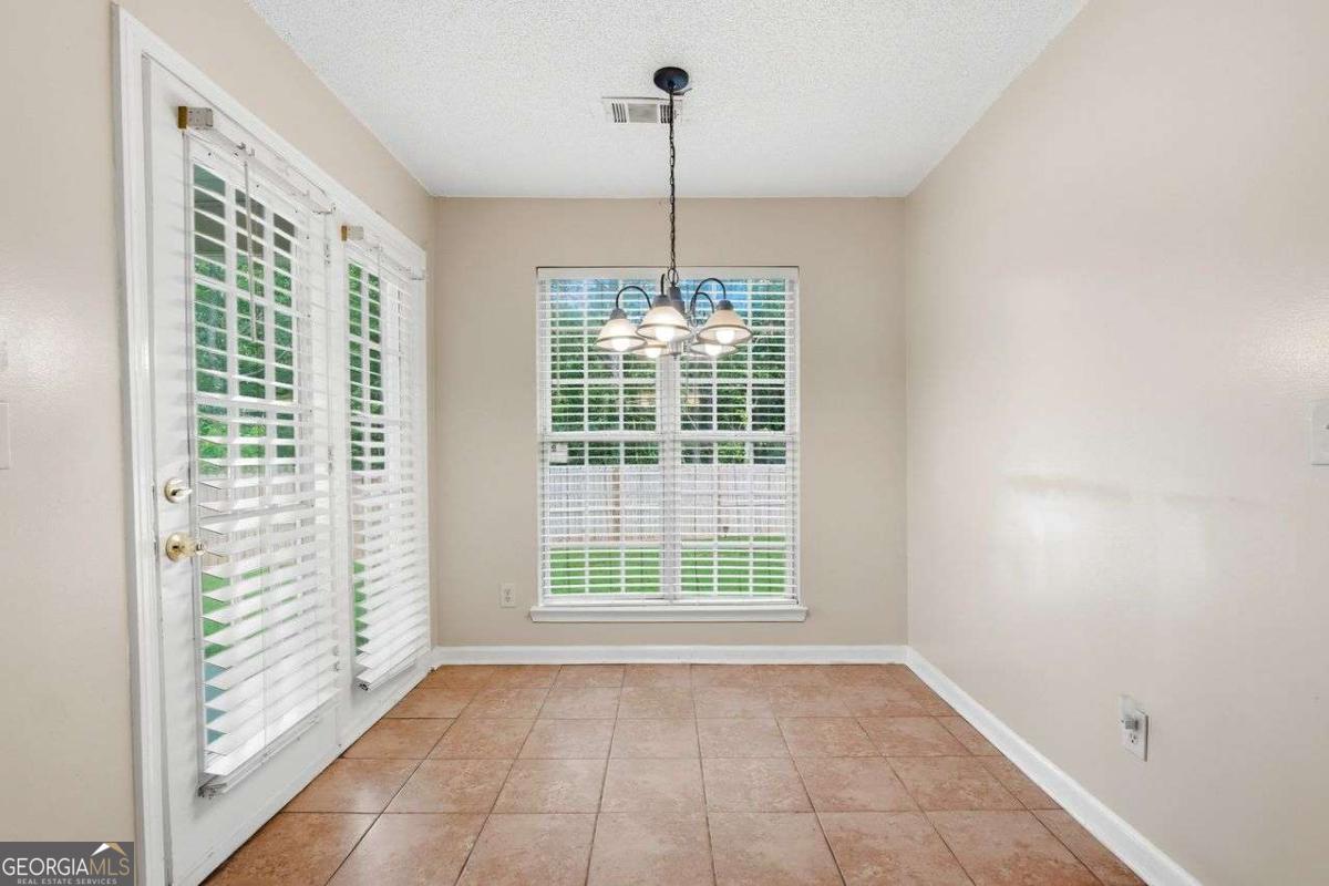 1016 Meadow Glen Circle