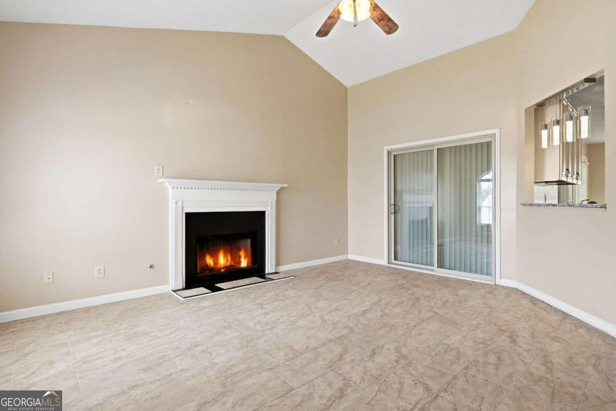 1016 Meadow Glen Circle