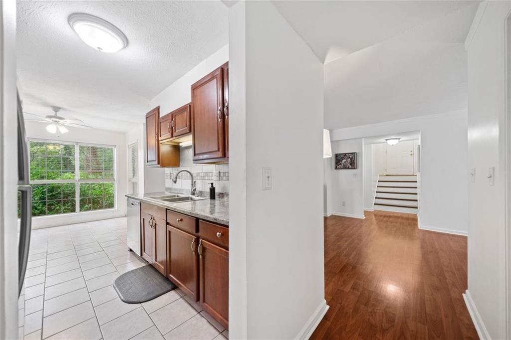102 Glenleaf Drive
