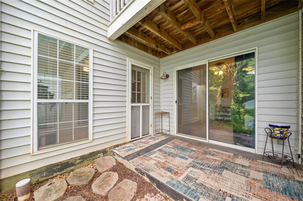 102 Glenleaf Drive