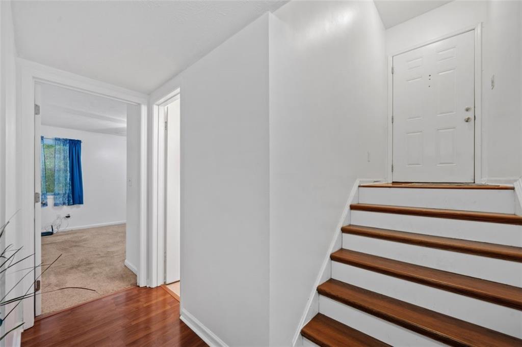 102 Glenleaf Drive