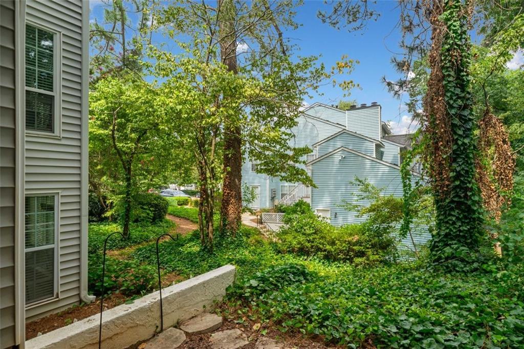 102 Glenleaf Drive