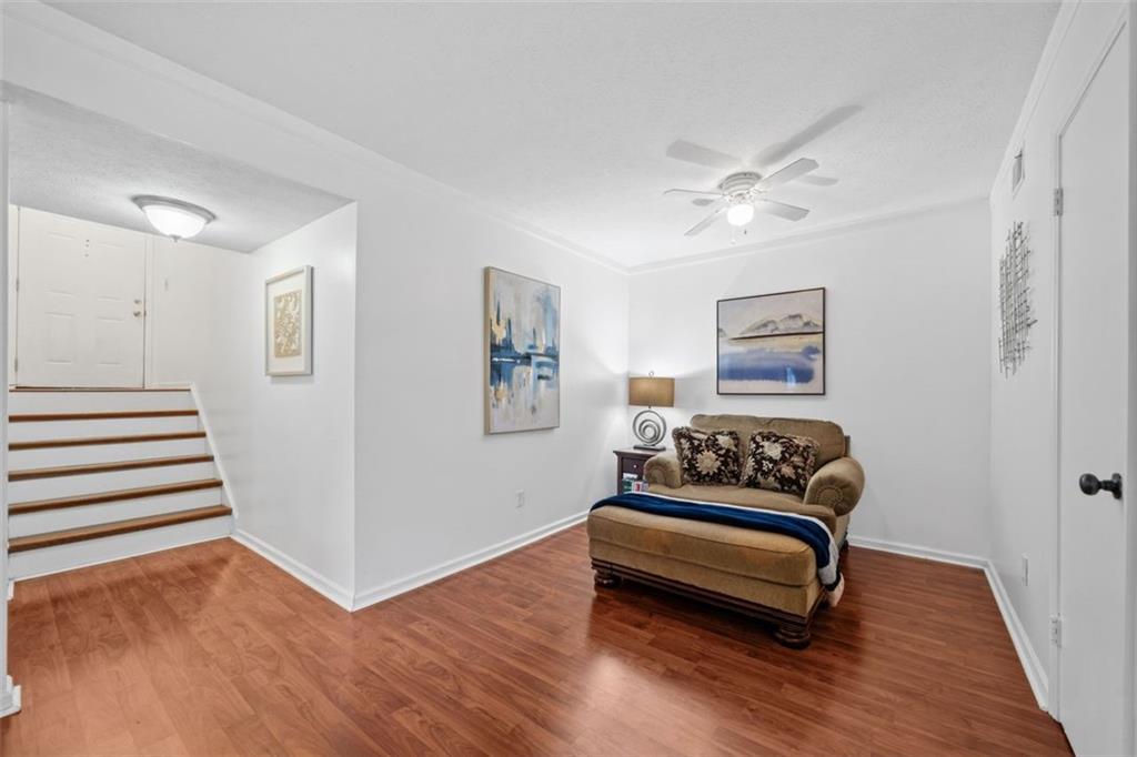102 Glenleaf Drive