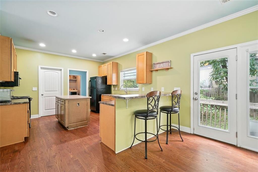 2195 Pinetree Drive