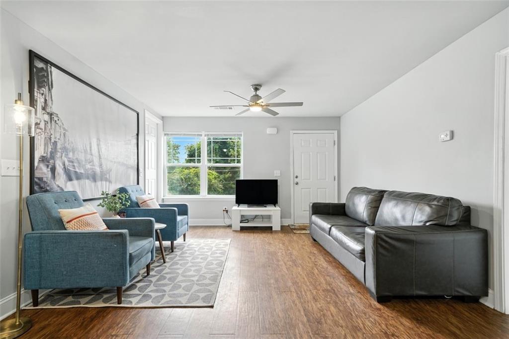 2195 Pinetree Drive