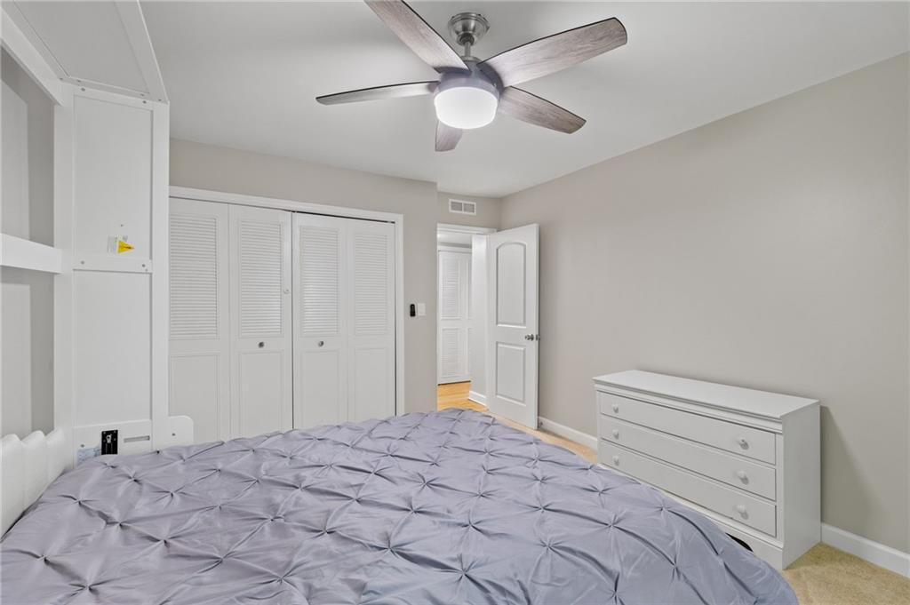 6851 Roswell Road Unit I18