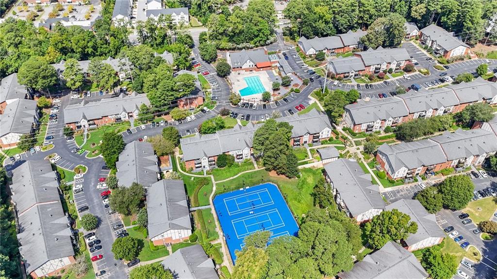 6851 Roswell Road Unit I18