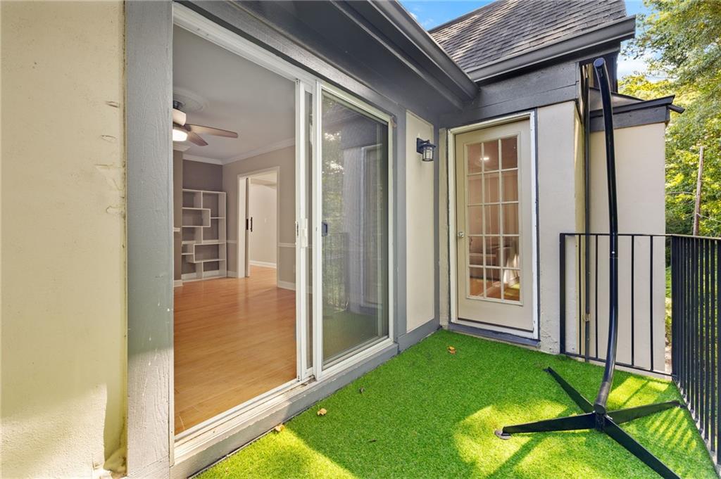 6851 Roswell Road Unit I18