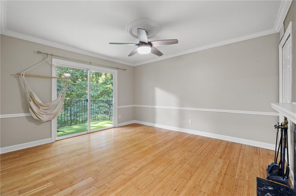 6851 Roswell Road Unit I18