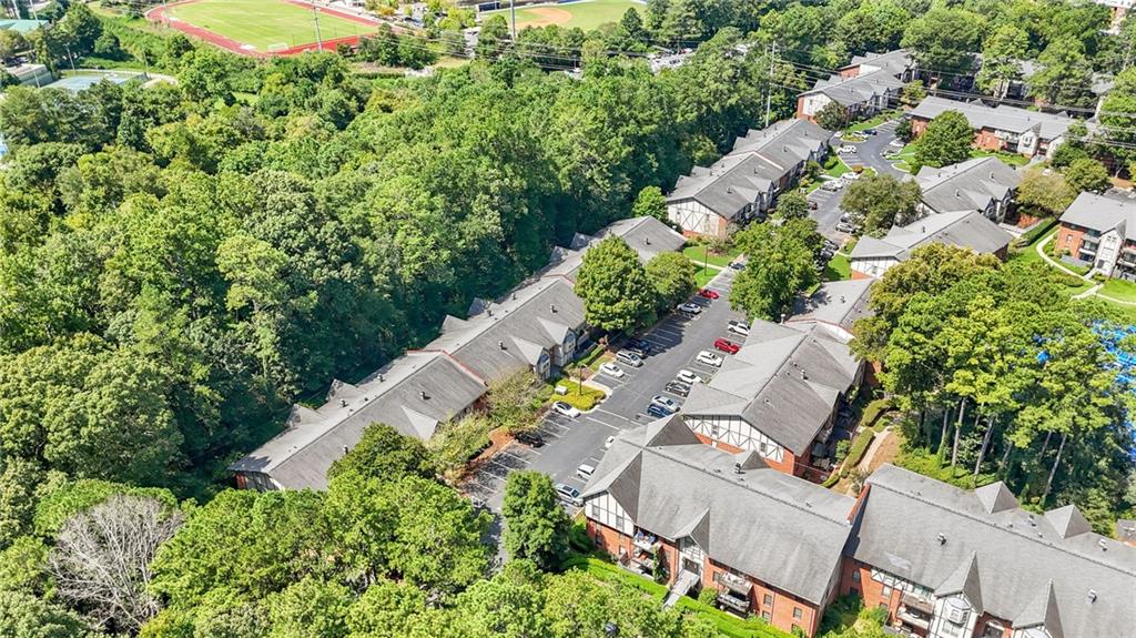 6851 Roswell Road Unit I18