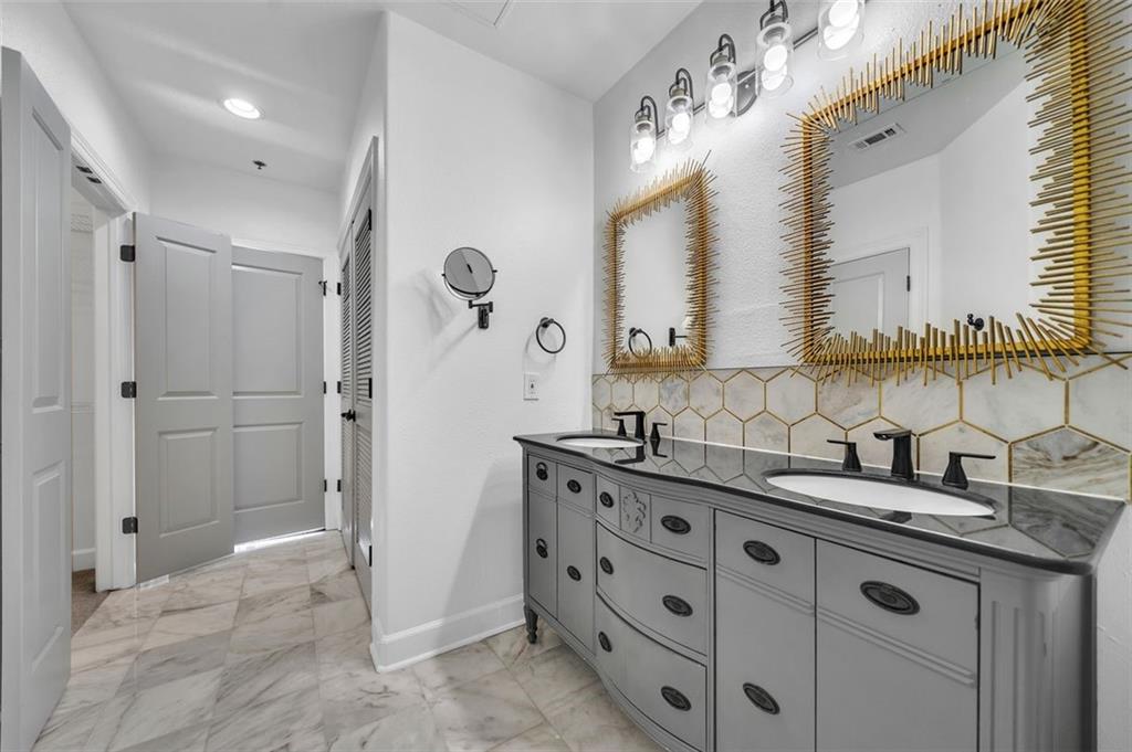 3445 Stratford Road NE Unit 805