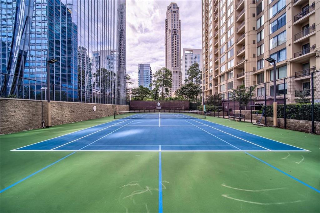 3445 Stratford Road NE Unit 805