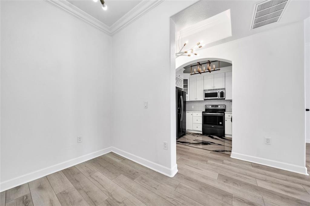 3445 Stratford Road NE Unit 805