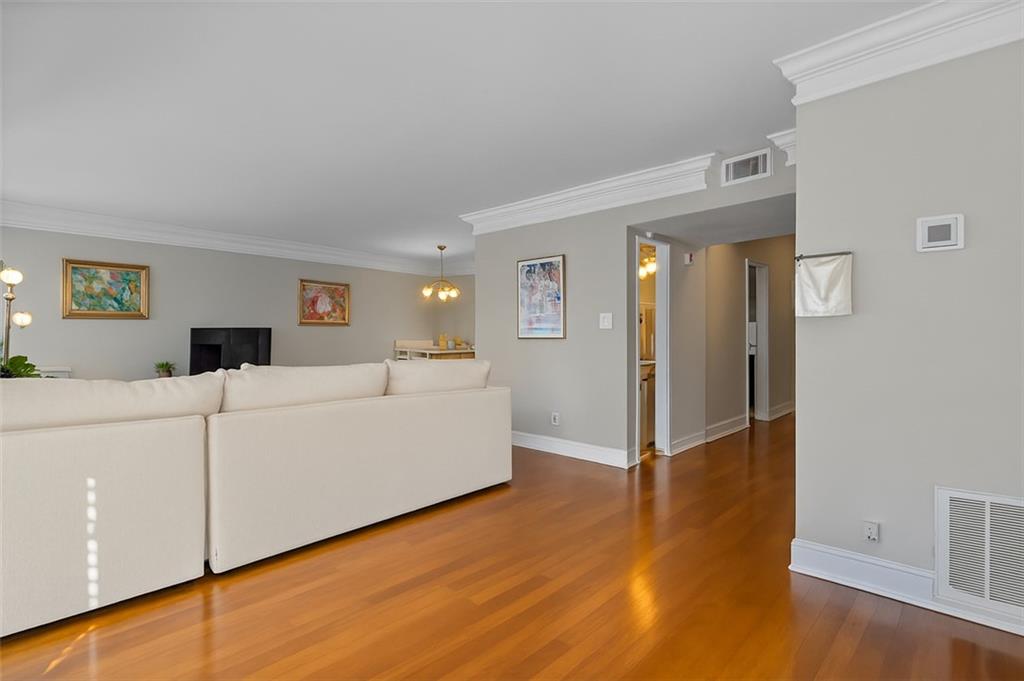 6980 Roswell Road Unit A8